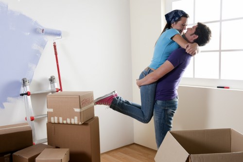 Local mover handling boxes and household items in Brentpark